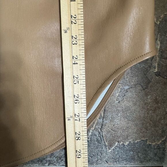 Wilfred Aritzia Camel Faux Leather Shacket XS Clean Girl Minimalist Quiet Luxury - Picture 12 of 12